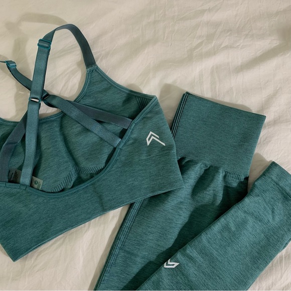 ONER ACTIVE Classic Seamless Sports Bra - Picture 4 of 4